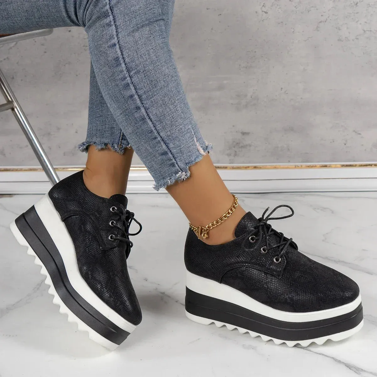 Ashore Shop New Women's Sneakers 2023 Fashion Lace Up Round Toe Platform Shoes for Women Outdoor Plus Size Wedge Casual Walking Shoes