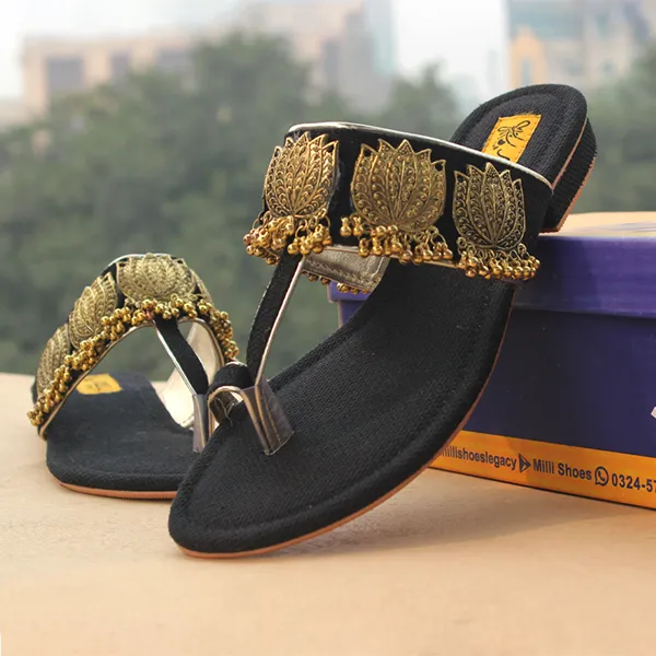 Black Fancy Kohlapuri for women