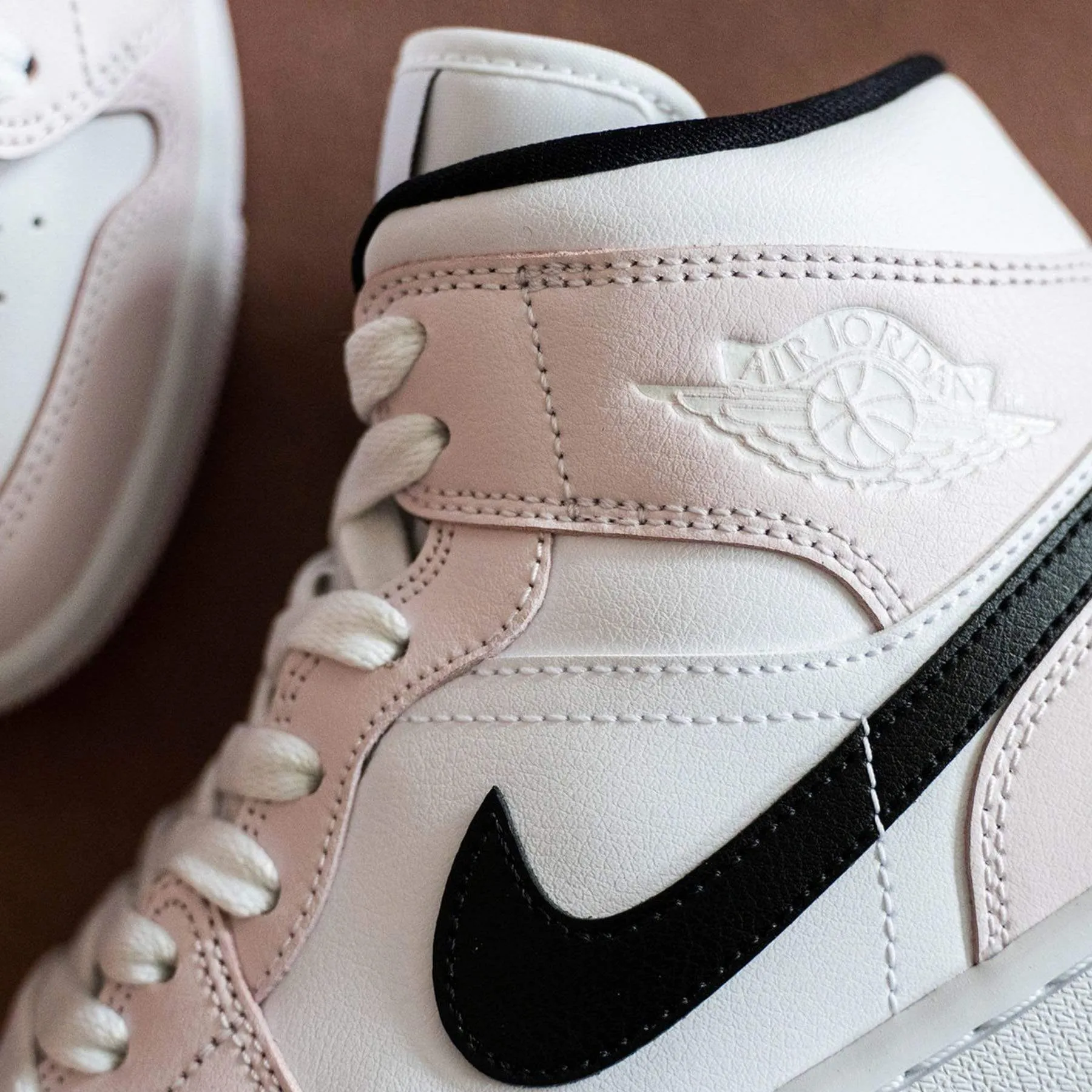 Air Jordan 1 Mid Wmns 'Barely Rose'