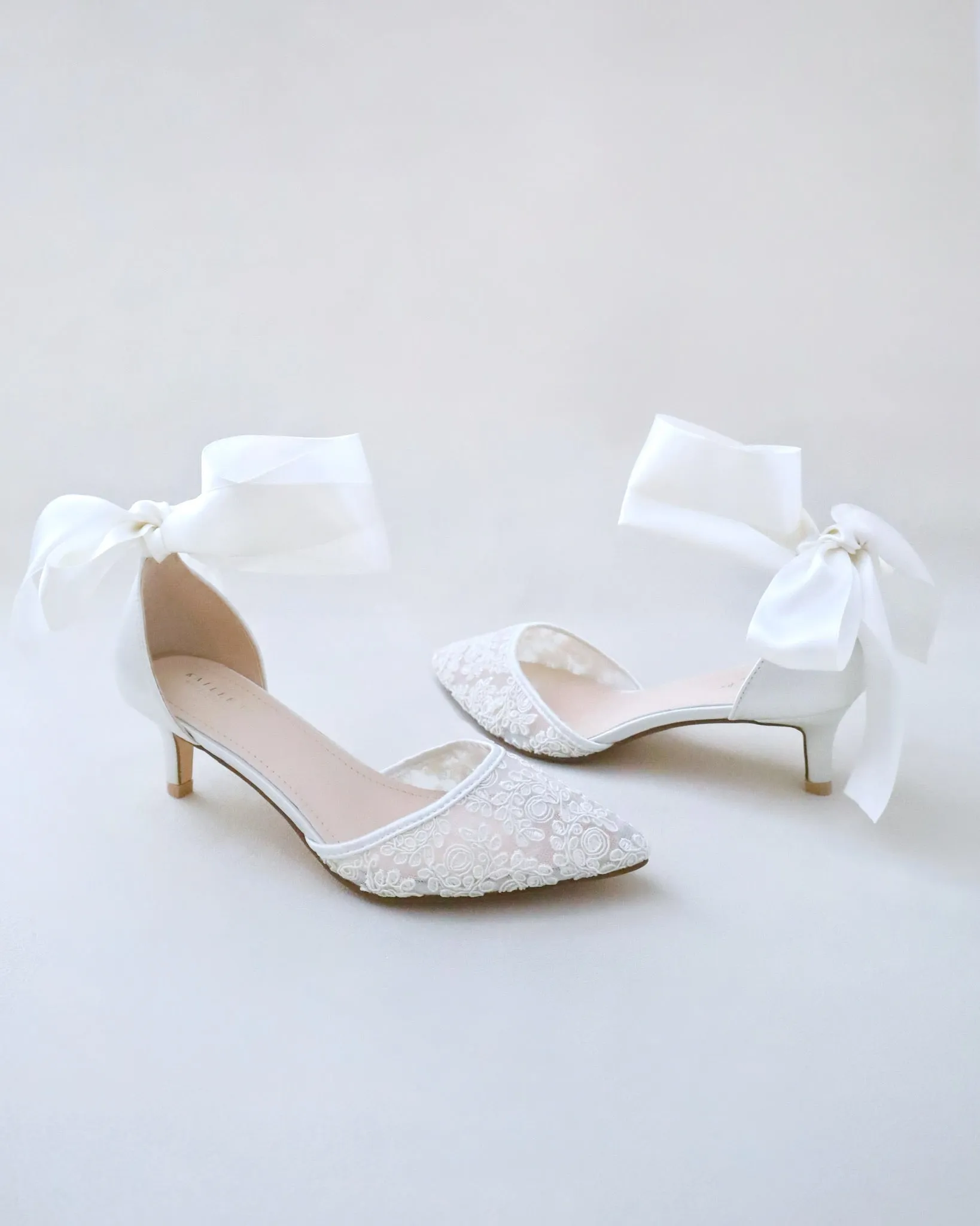 Crochet Lace Pointy Toe Wedding Low Heels with Wrapped Ankle Tie