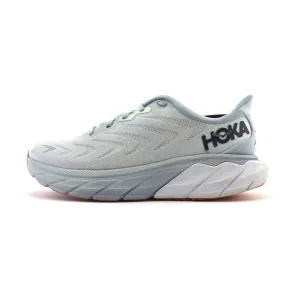 HOKA ONE ONE ARAHI 6