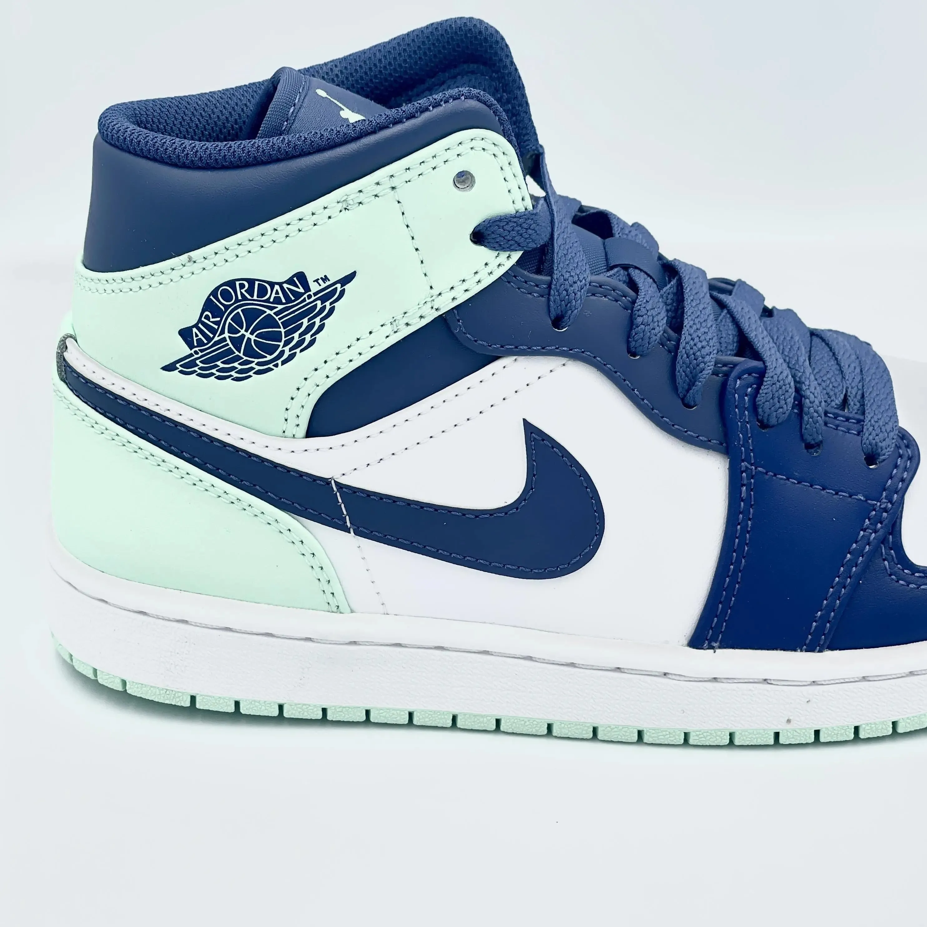 Jordan 1 Mid Mystic Navy Mint Foam