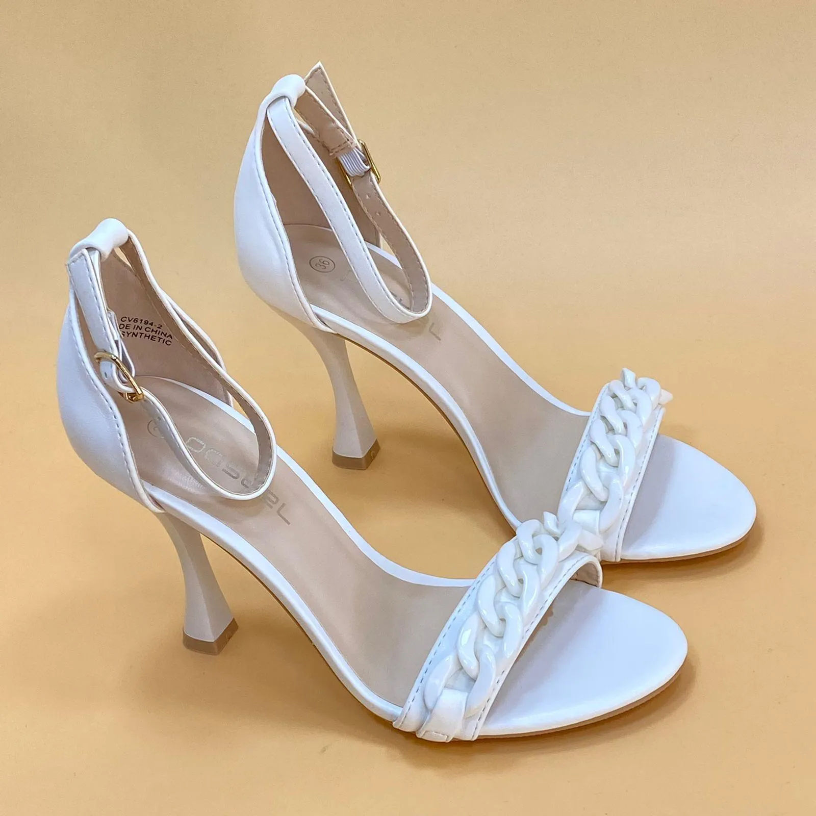 NEW ,  WOMEN SHOES HEELS W611