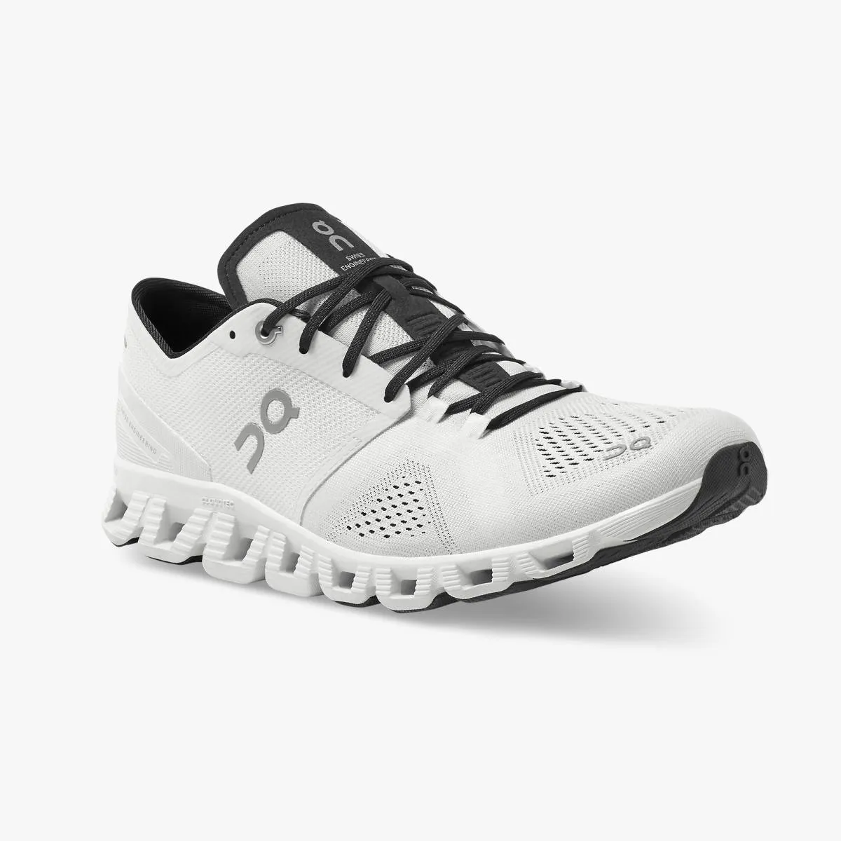 'On Running' Women's Cloud X - White / Black