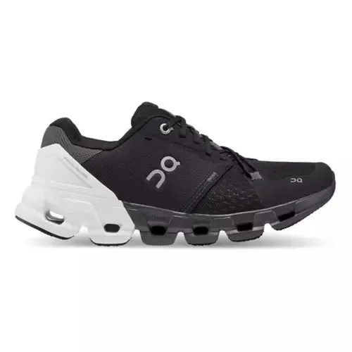 'On Running' Women's Cloudflyer 4 - Black / White