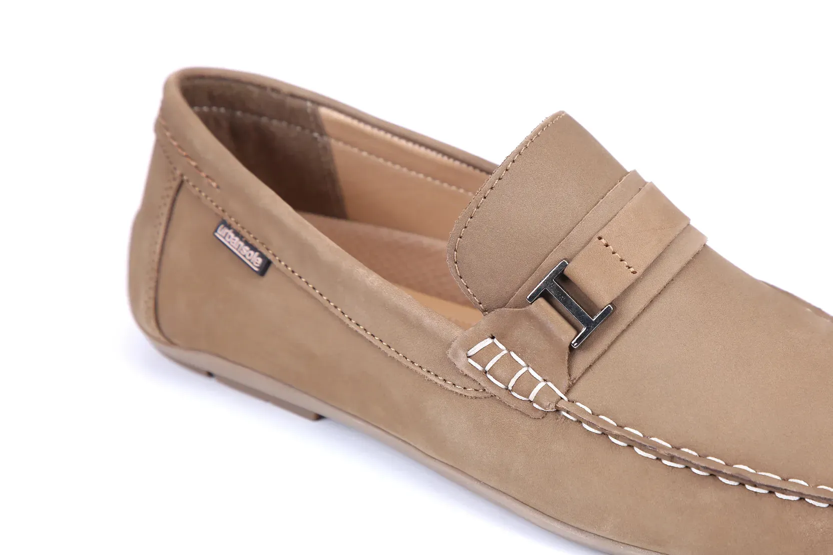 Certainly! Here’s an optimized title for the Shoe Moc DM-1105:

Stylish Comfort Moccasins DM-1105 for Everyday Wear – Breathable, Lightweight, and Flexible Design

Feel free to adjust any specific modifiers based on your branding or target audience!