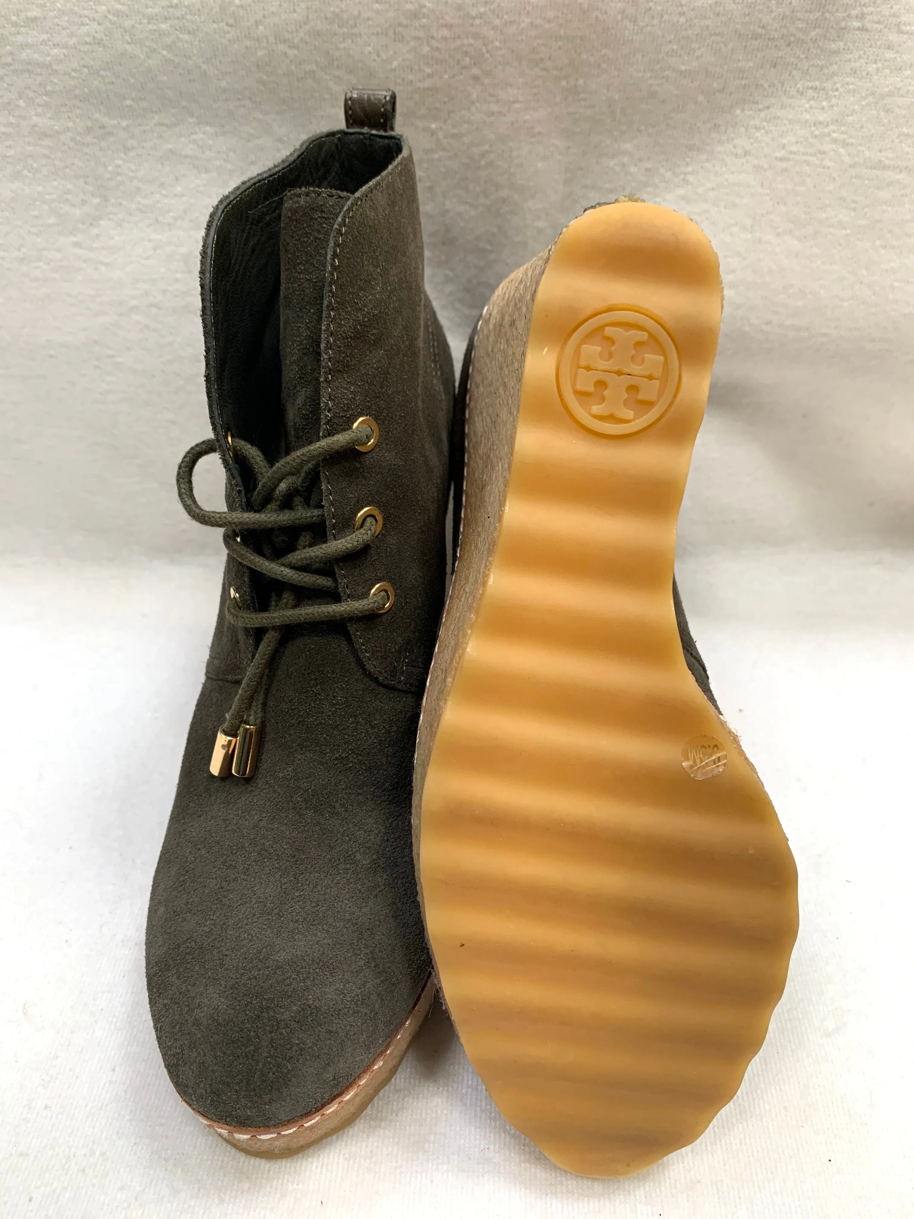 TORY BURCH OLIVE GREEN WEDGE BOOTIES (PREOWNED)